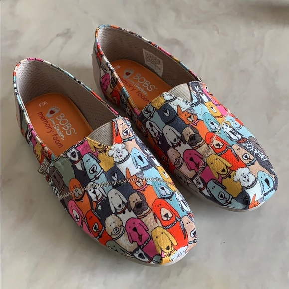 Skechers Shoes - *Final* Fun Dog Shoes (Like New)